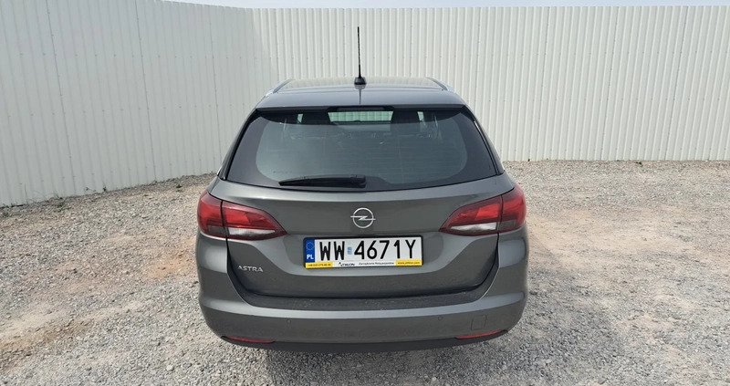 Opel Astra cena 44000 przebieg: 155951, rok produkcji 2021 z Głubczyce małe 92